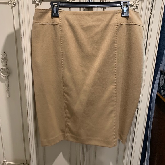 Talbots EUC wool blend pencil skirt - Picture 2 of 8
